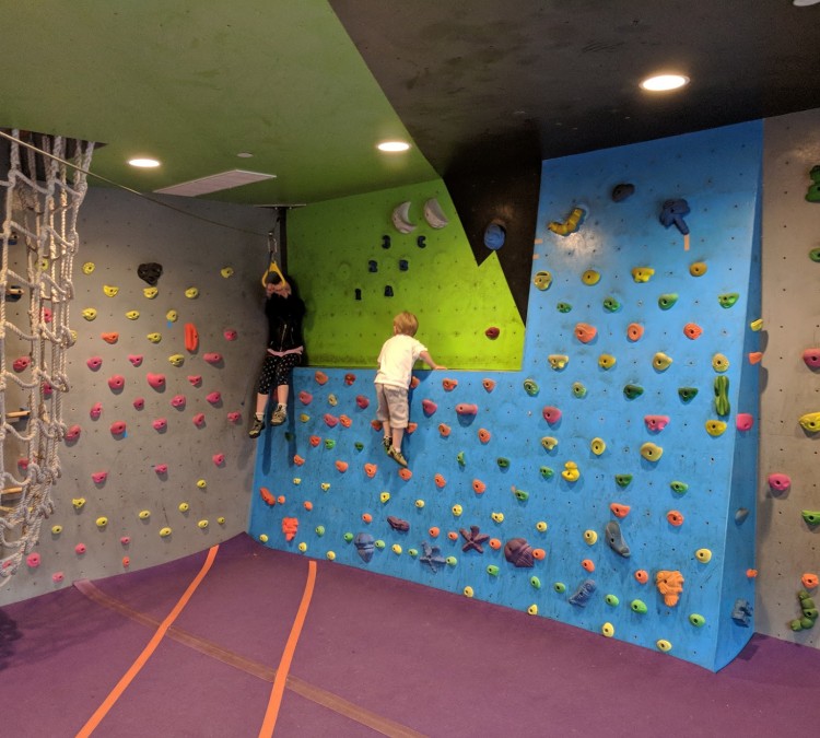 abc-kids-climbing-photo